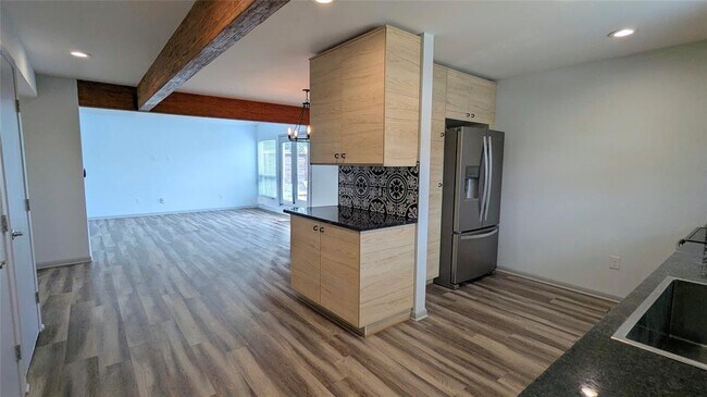 Foto del edificio - 4505 Teri Rd