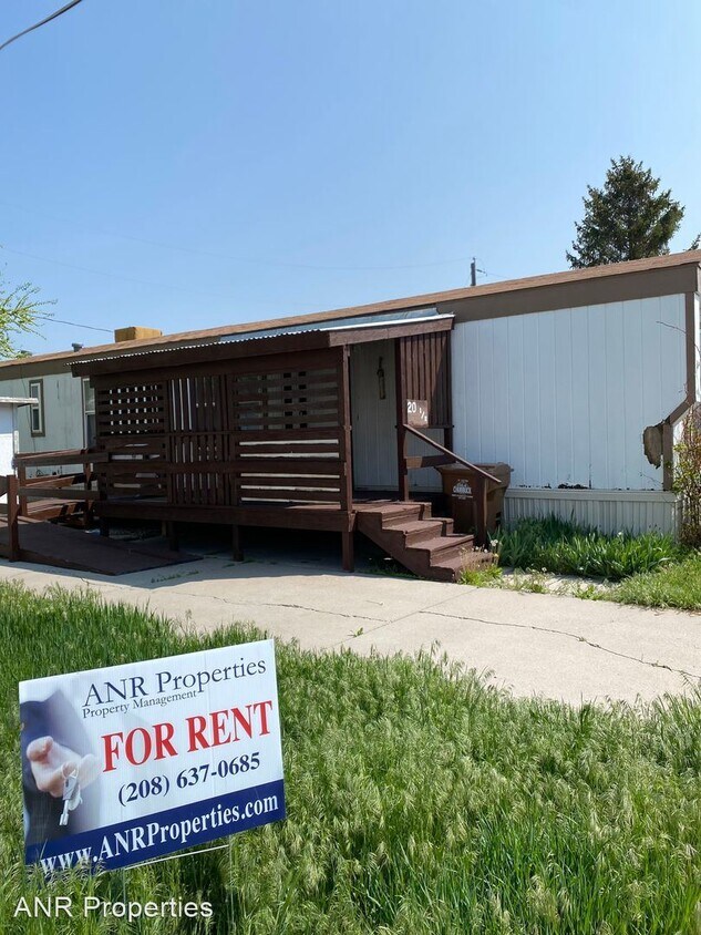 Primary Photo - 2 br, 1.5 bath House - 330 W Chubbuck Rd, ...