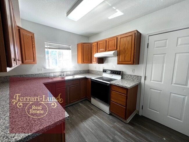 Foto del edificio - ?? Beautifully renovated tiny home in Spar...