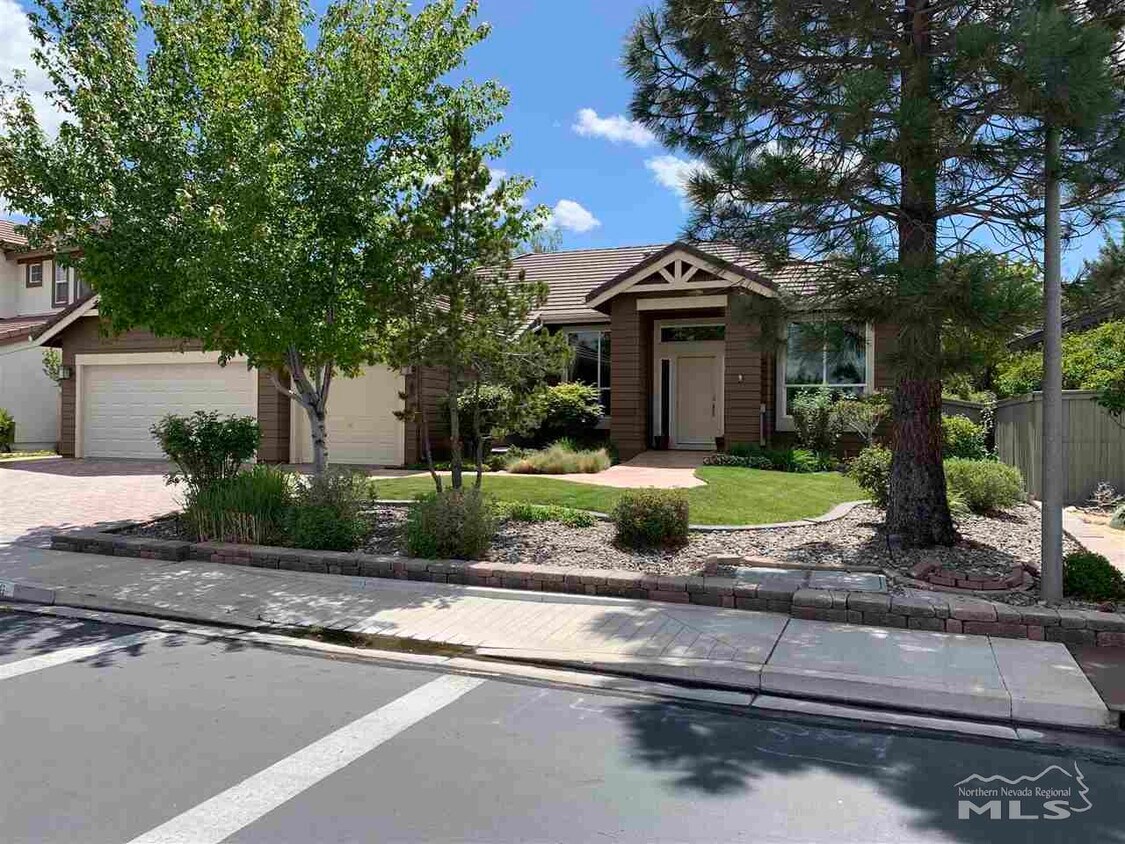 1516 Diamond Country Dr, Reno, NV 89521 House Rental in Reno, NV