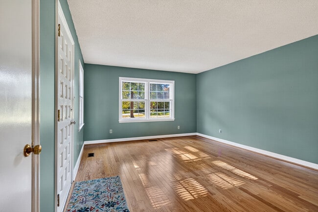 Foto del edificio - 259 Shoreline Dr