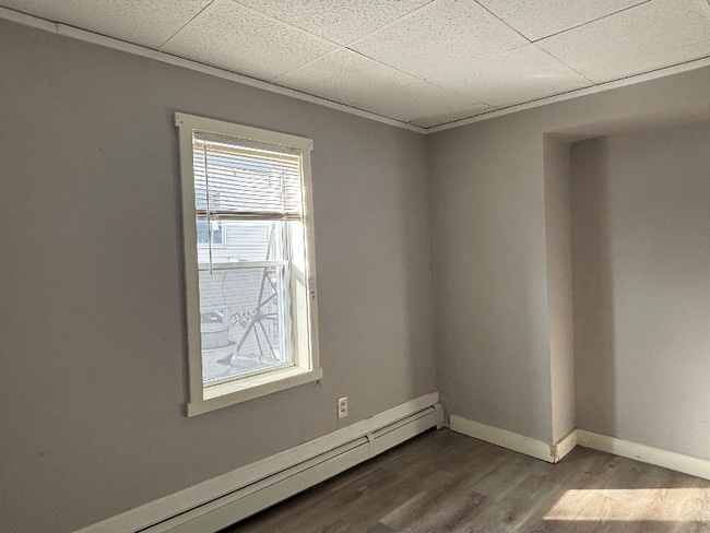 Building Photo - 9-11 Kelley Sq