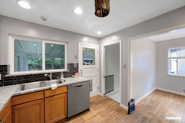 Foto del edificio - Spacious 3BR House in Denver