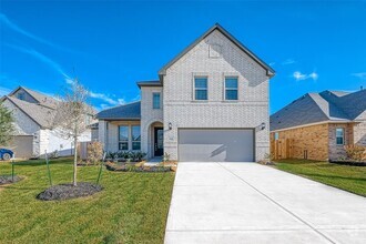 Building Photo - 2223 Rustboro Dr