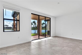 Building Photo - 1424 Weeping Willow Ct