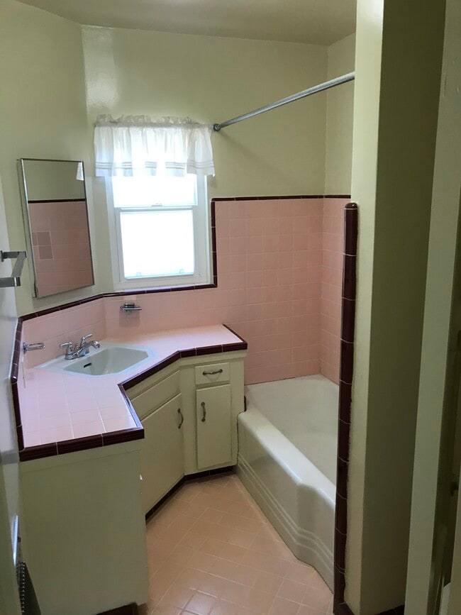 Foto del edificio - 3643 Stancrest Dr