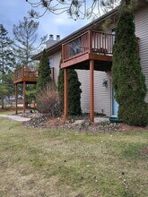 Building Photo - 5852 Shaw St