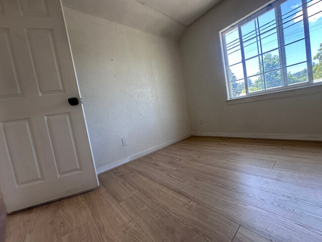 Foto del edificio - 3100 SE 122nd Ave