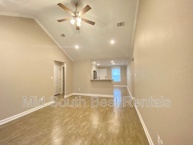 Foto del edificio - 208 Magnolia Ct