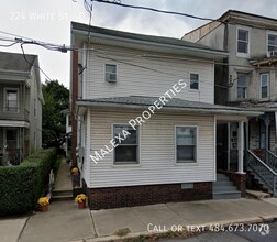 Building Photo - 224 White St