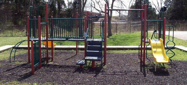 ¡Área de juegos para niños - Weatherly Estates