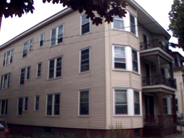 Foto del edificio - 493 Cumberland Ave