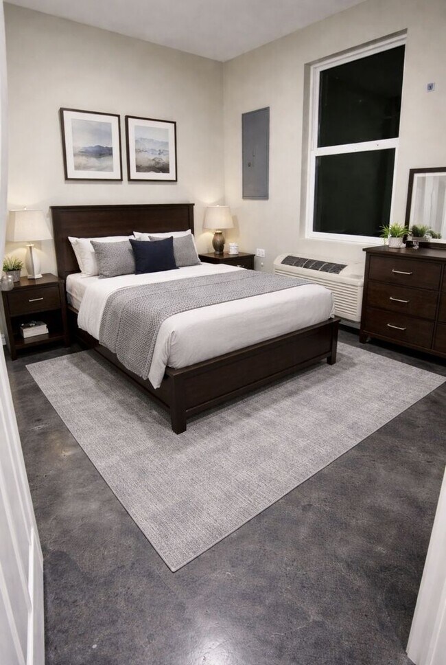 Foto del edificio - 3-bedroom Duplex