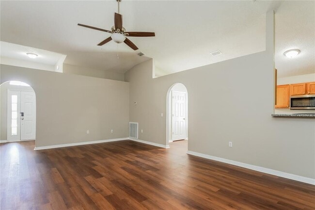 Building Photo - 930 Deming Dr