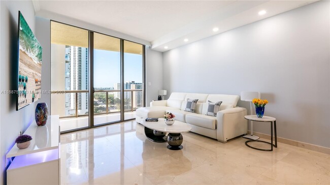 Foto del edificio - 16275 Collins Ave