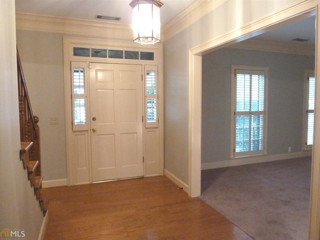 Building Photo - 715 Mabry Rd