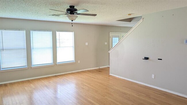 Foto del edificio - 2514 Byfield Dr