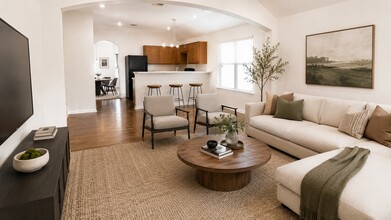 Building Photo - 7543 Legacy Pines Dr