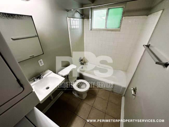 Building Photo - Old 4th Ward Flats Finally Ready! Come see...