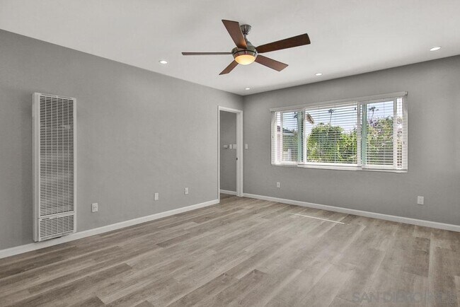 Building Photo - 4742.5 Lotus St
