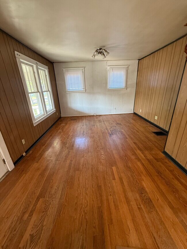 Sala de estar - 2937 Iowa St