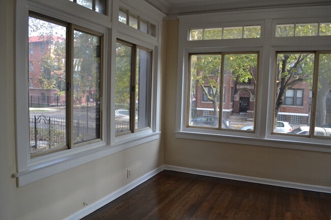 Building Photo - 4820 N Albany Ave