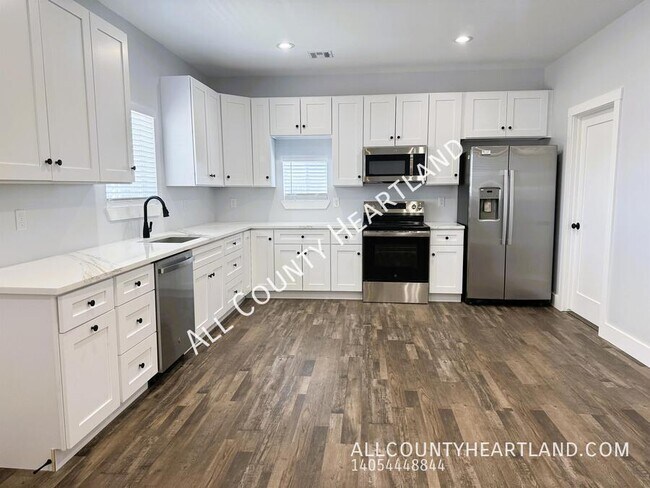 Building Photo - 2462 CR 1240