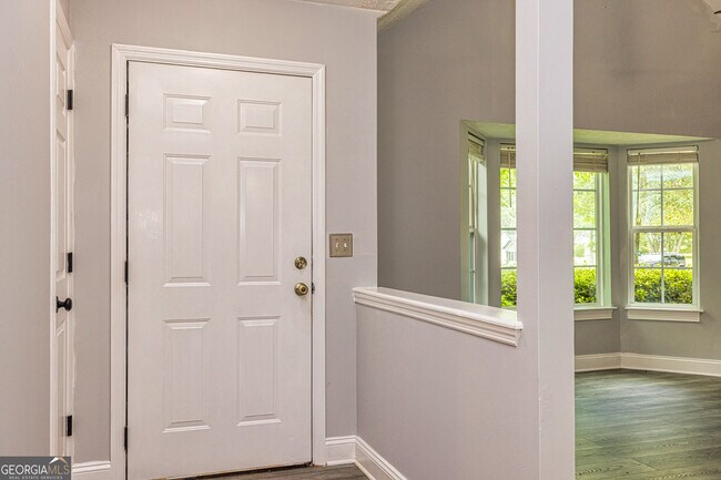 Foto del edificio - 227 Cranford Mill Dr