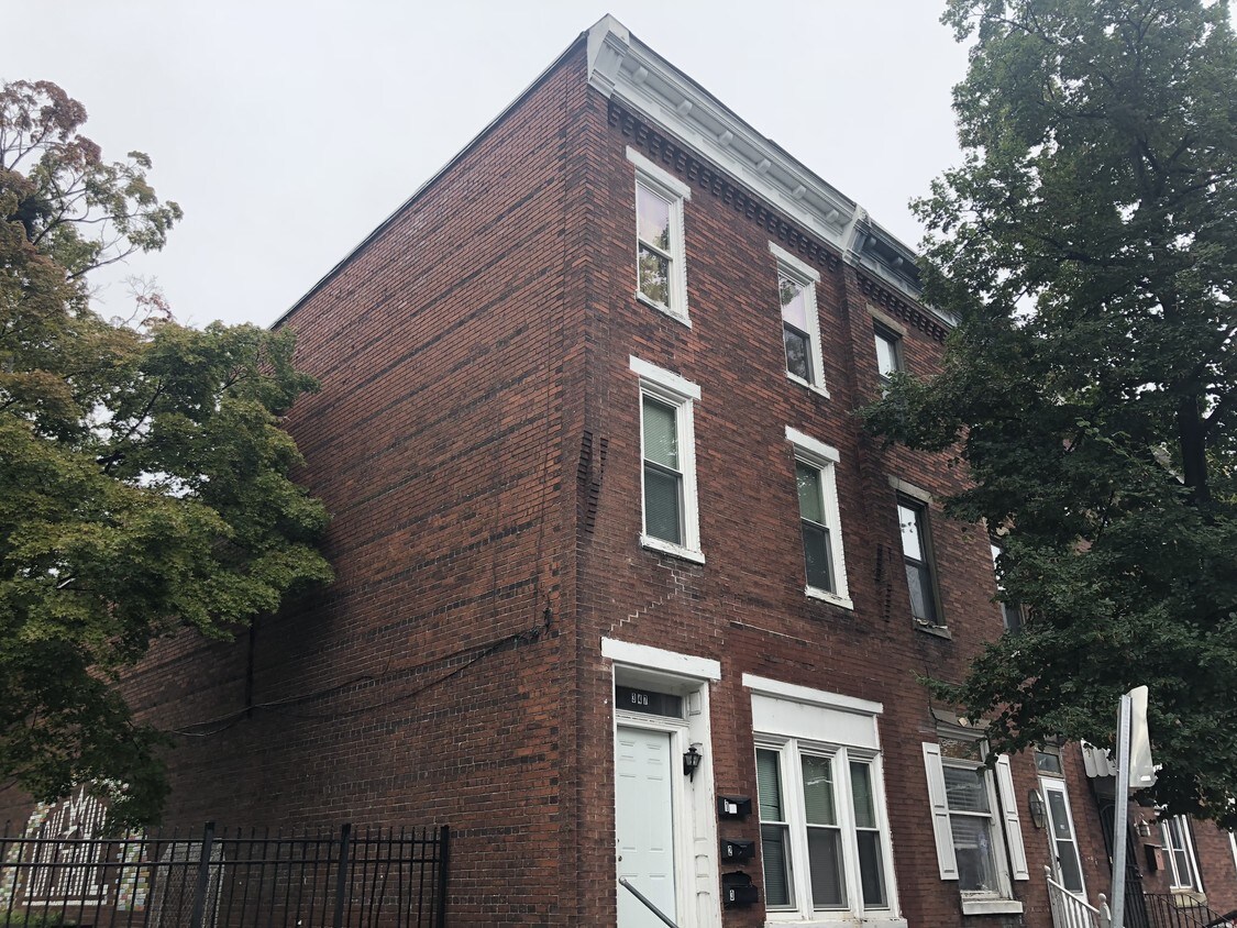 Primary Photo - 347 S 13th St