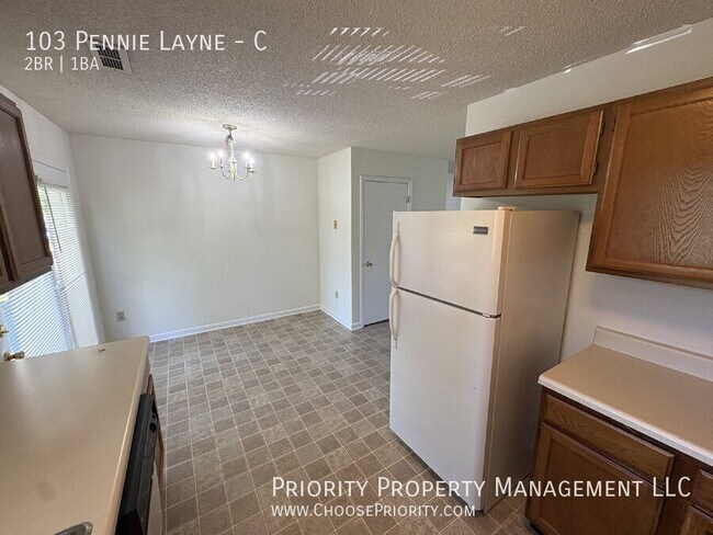 Foto del edificio - 103 Pennie Layne