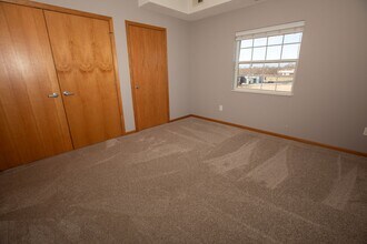 Interior Photo - Granite Shores