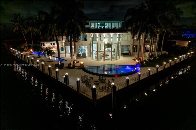 Foto del edificio - 2890 NE 28th St