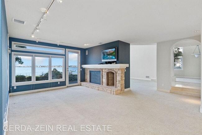 Building Photo - 3 br, 3 bath House - 17 Castlebar Pl