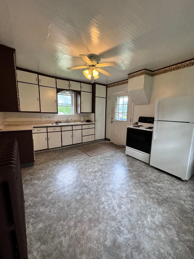 Cocina 15 x 13 - 180 Martin St