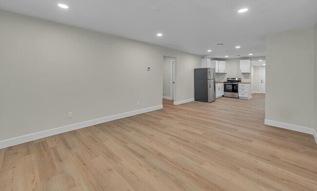 Foto del edificio - 2730 Proctor Ave