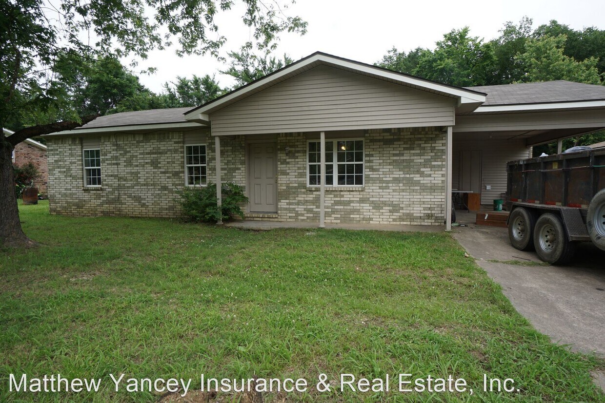 3 br, 1.5 bath House 1206 Brewer Ln House Rental in Lavaca, AR