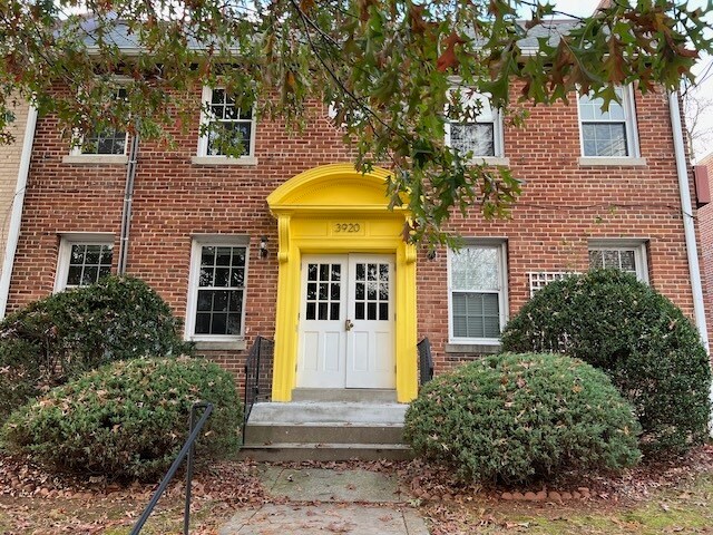 Building Entrance - 3920 7th St NE