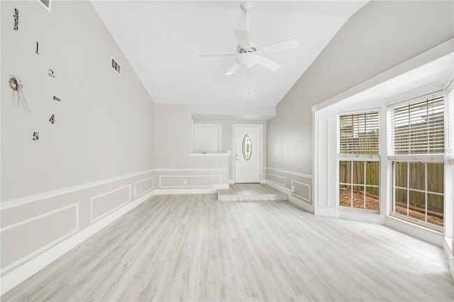 Building Photo - 6151 Sandcrest Cir