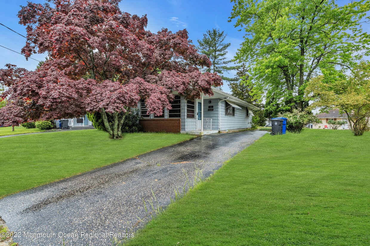 Primary Photo - 45 Allaire Dr