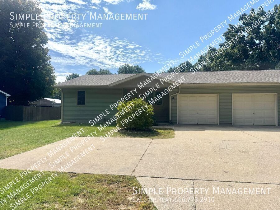Foto principal - 1240 103rd Ave