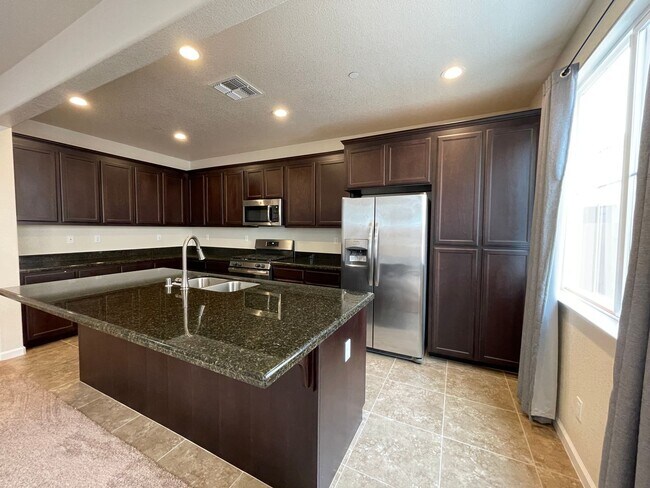 Foto del edificio - 3845 Lookout Dr