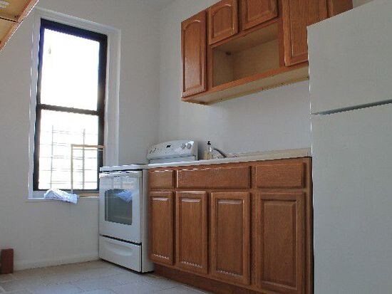 Building Photo - 468 W 148th St
