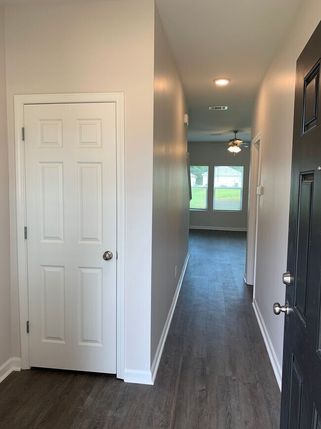 Building Photo - *Pre-Leasing* NEW Three Bedroom | Two Bath...