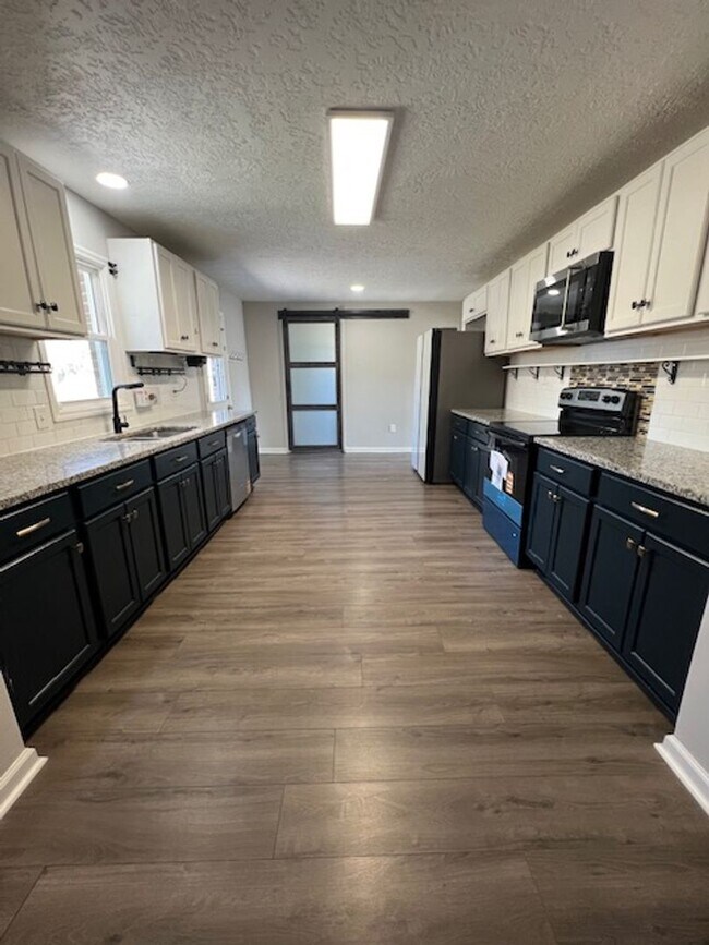 Foto del edificio - 3 Bedroom, 1.5 Bath Home in Dearing