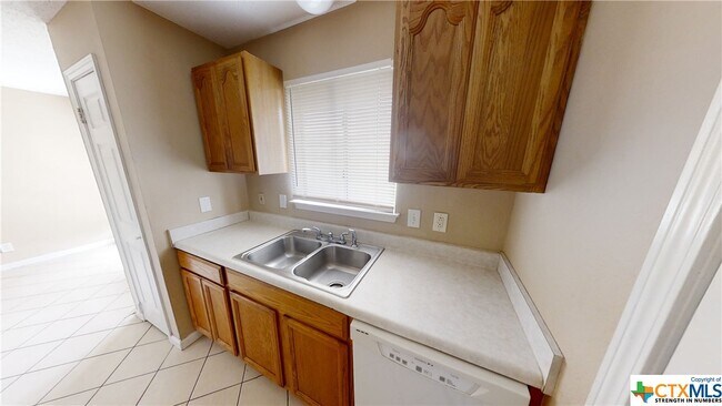 Foto del edificio - 2406 Timberline Dr