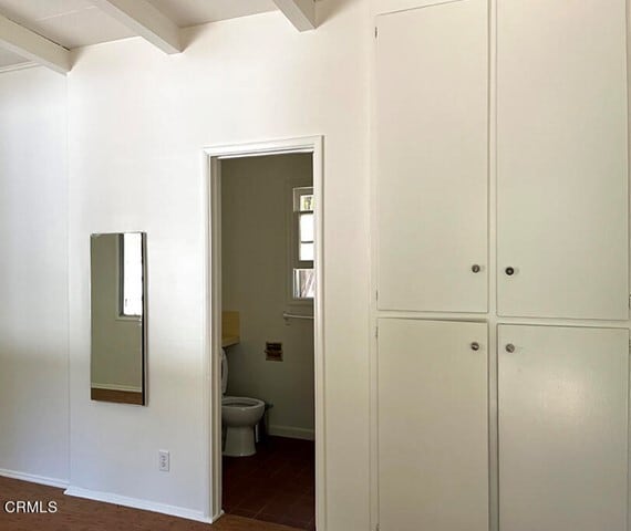 Building Photo - 4252 Chevy Chase Dr