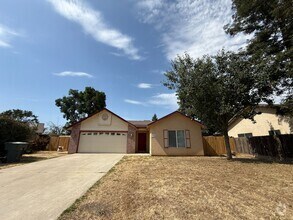Building Photo - 3326 E Sanders Ct