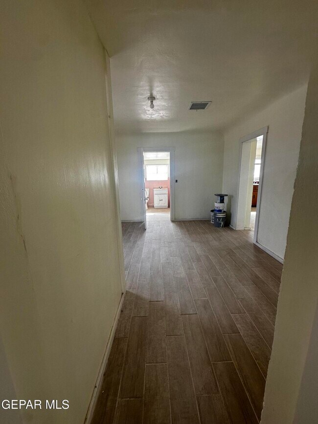 Foto del edificio - 7024 4th Ave
