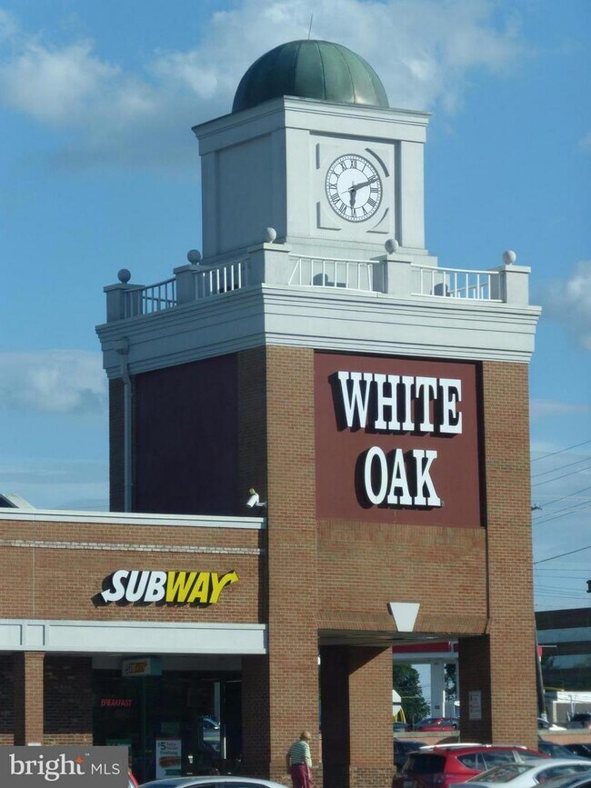 Foto del edificio - 1649 Carriage House Terrace