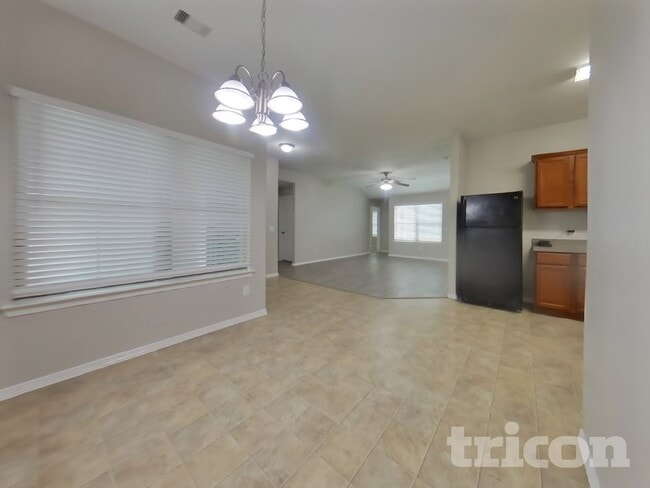 Foto del edificio - 110 N Golden Oak Dr